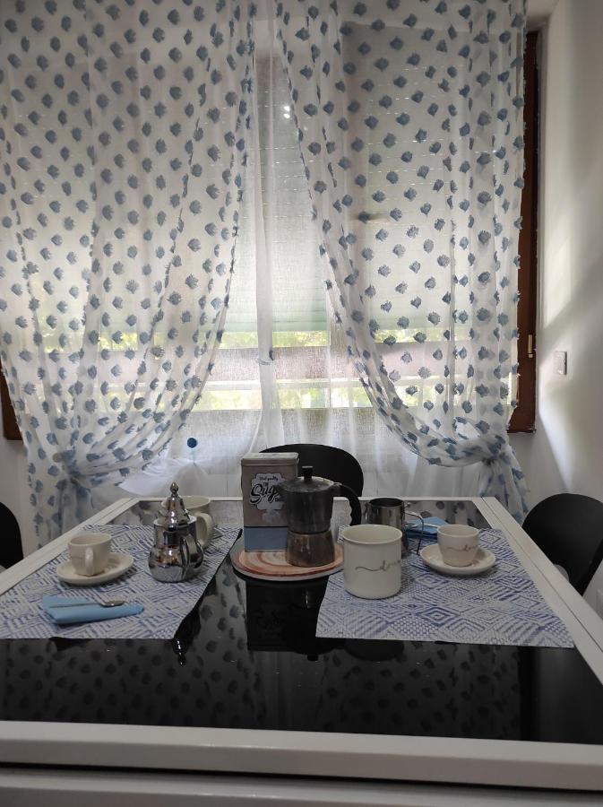 Casa Lore Apartment ลีวอร์โน ภายนอก รูปภาพ