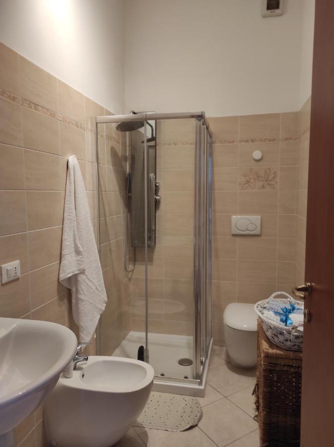 Casa Lore Apartment ลีวอร์โน ภายนอก รูปภาพ